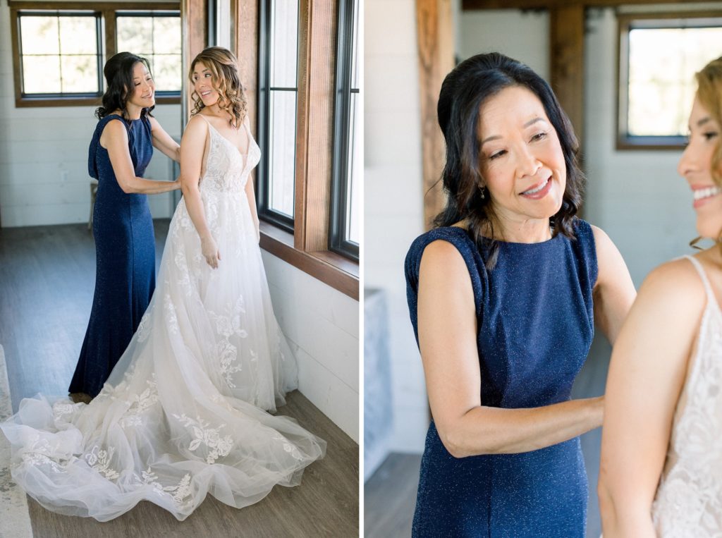 mother daughter wedding getting ready photos